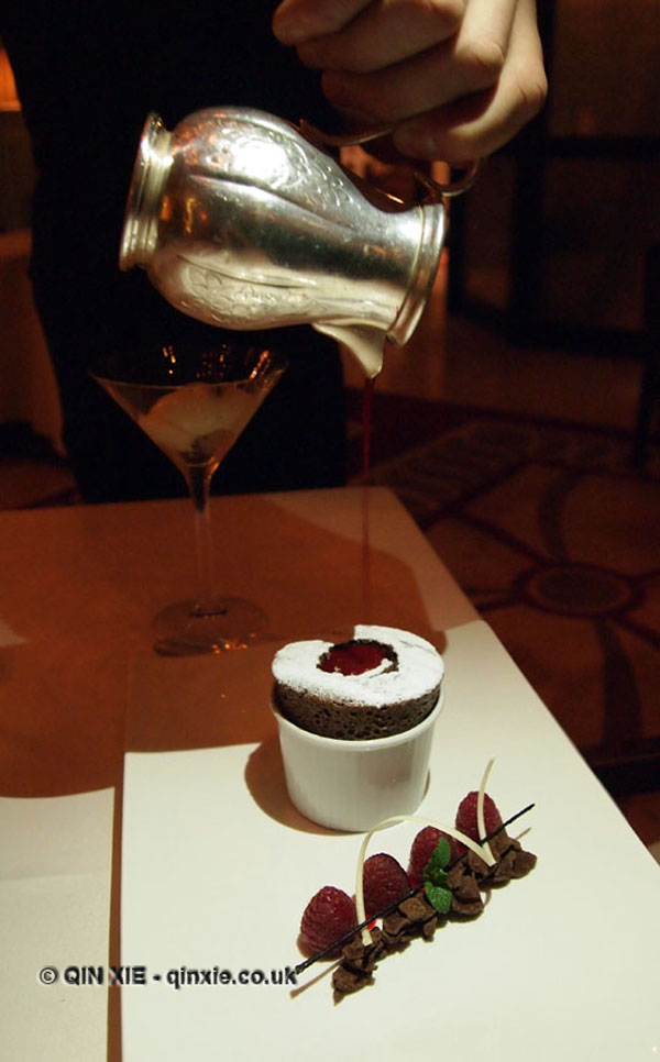 Chocolate soufflé with vanilla tahiti and raspberry at Apsley's, The Lanesborough Hotel