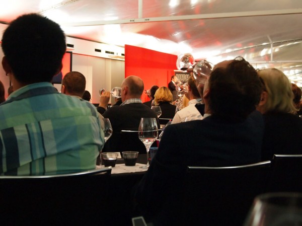 Riedel tasting, Qin Xie